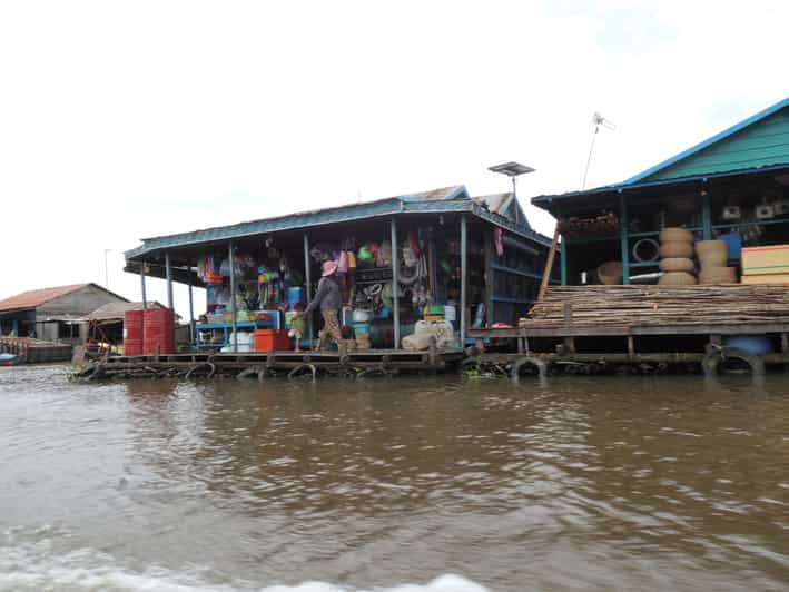 Villages flottants visite d'une demijournée GetYourGuide
