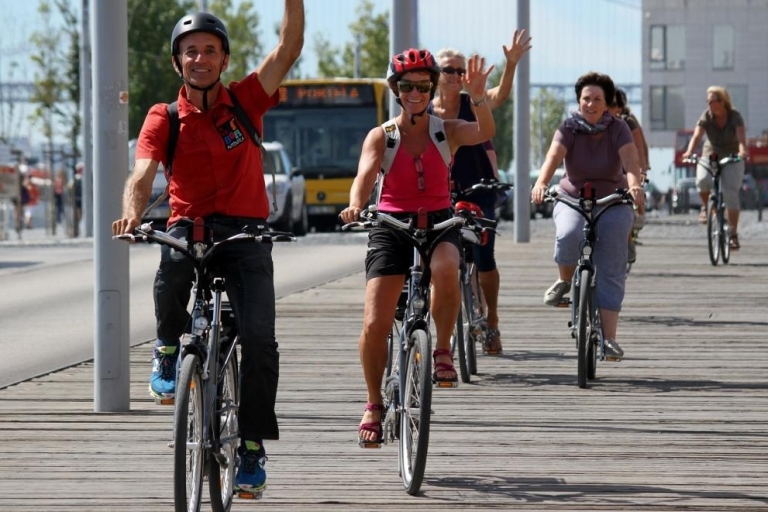 Lisbon: 3-Hour Tour by E-Bike Tour in French