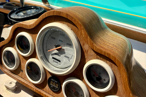 Golfe-Juan: Discover the Zafiro, a historic boat of the French Riviera