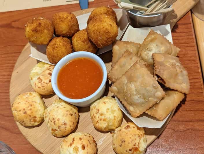 Wellington: Food Tasting Walking Tour with Sightseeing | GetYourGuide