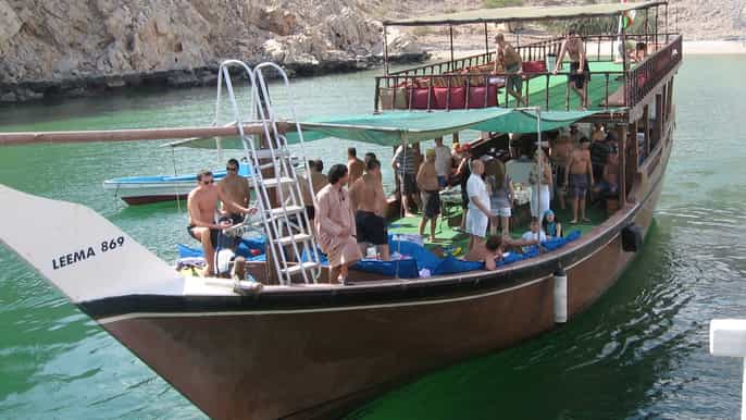 Из Дубая Мусандам Дибба Доу Круиз с подводным плаванием