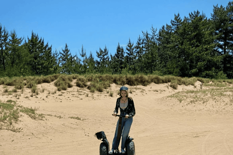 Tottori: Private Tour to Sand Dunes, Museum & Hakuto Coast