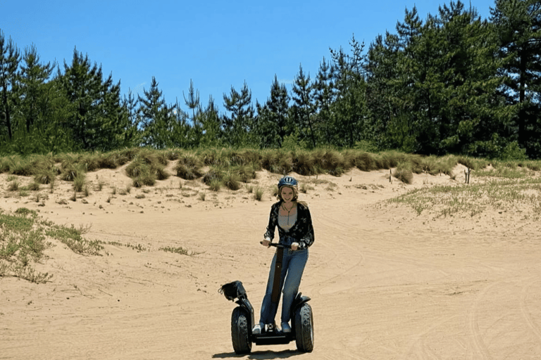 Tottori: Private Tour to Sand Dunes, Museum & Hakuto Coast