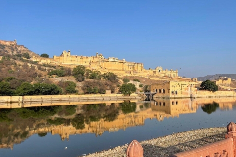 Excursión Privada de 2 Días a Jaipur de Noche desde Delhi Todo IncluidoExcursión con alojamiento en hotel de 3 estrellas