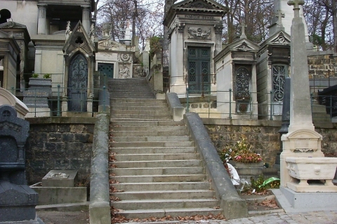 Parijs: Père Lachaise Cemetery Walking TourPère Lachaise Cemetery Private Tour in het Spaans