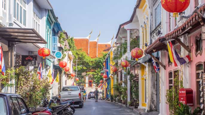 highlights di phuket piccolo giro in città con cocktail rum