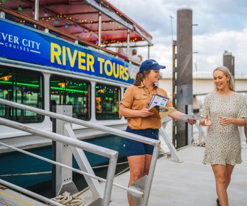 Brisbane: Sightseeing River Cruise with Morning Tea