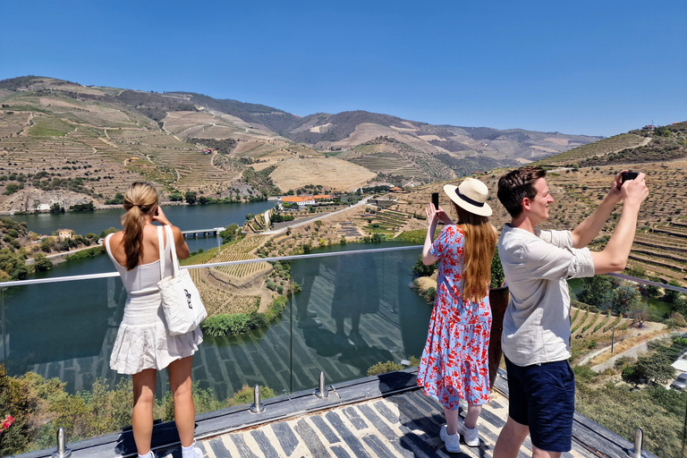 Private Douro Luxury,Private Boat,Wine,visits, 5 Stars Lunch