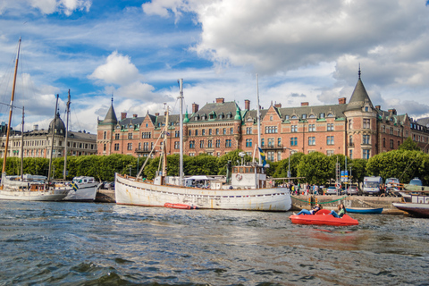 Stockholm: Stadskryssning på Kungliga Djurgårdens KanalKunglig kanaltur – utforska Stockholm med båt