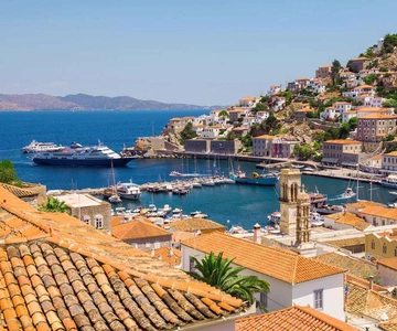 From Athens: Day Cruise to Hydra, Poros & Aegina with Lunch