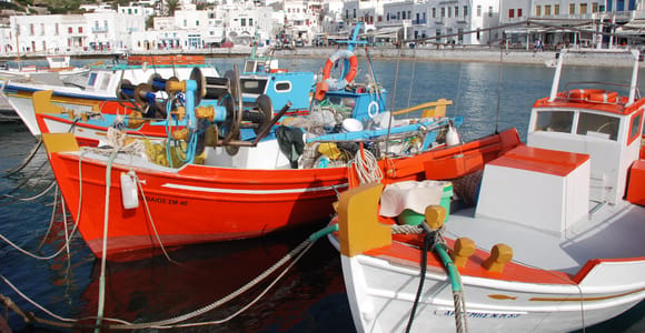 Mykonos: Half-Day City Walk & Island Bus Tour to 3 Beaches