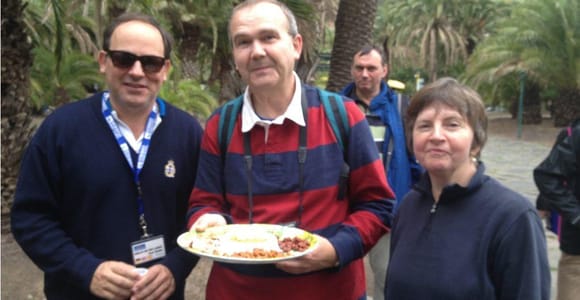 Las Palmas: Private Old Town Walking Tour with a Tapa