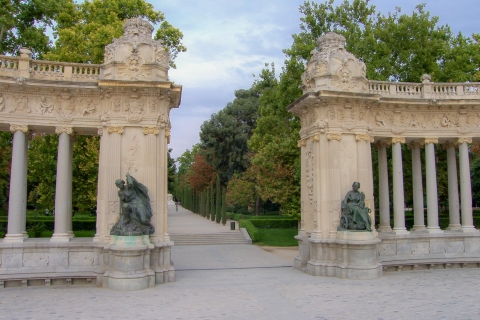 Madrid: Private Customized Walking Tour with a Local Host 4-Hour Tour
