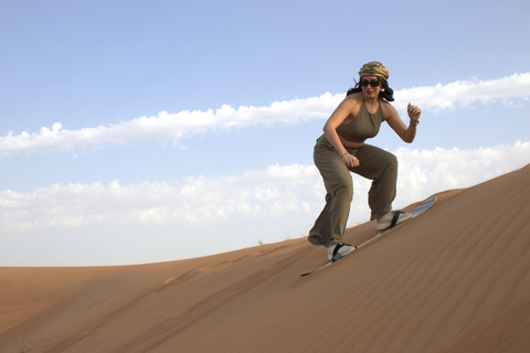 3000cc duinbuggyrit met zandboarden - Rode duinenDuin Buggy Avontuur +Zandboarden - Dubai Rode Duinen