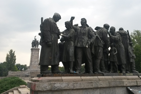 索非亚：2 小时共产主义吉普车之旅