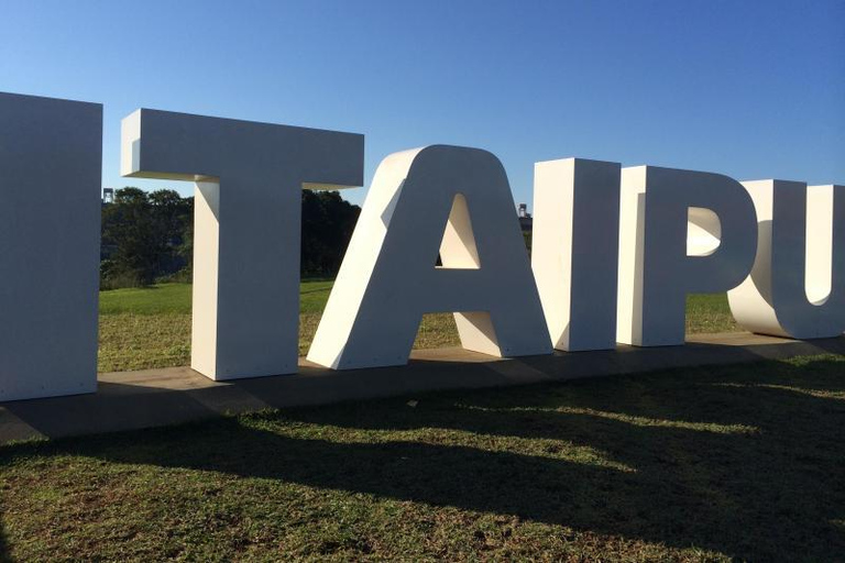 Foz do Iguaçu: Visita Panorámica a la Presa Hidroeléctrica de ItaipúSalida de los Hoteles de Puerto Iguazú