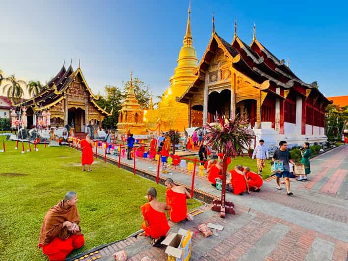 Chiang Mai: Wycieczka piesza po świątyniach i mieście, część I