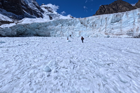 La Paz: Hike with a tour guide to the Ventanani Glacier Lagoon La Paz: Hike with a tour guide to Ventanani Glacier Lagoon