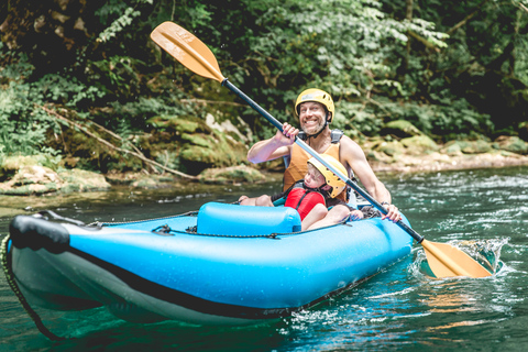 Da Zagabria: Kayak di Mrežnica e villaggio di Rastoke - escursione giornaliera