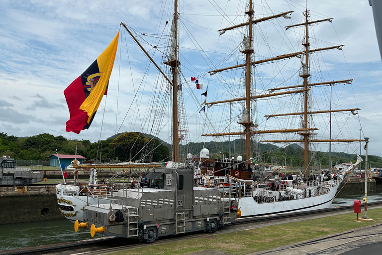 Panama Canal and Old Town City tour - Private