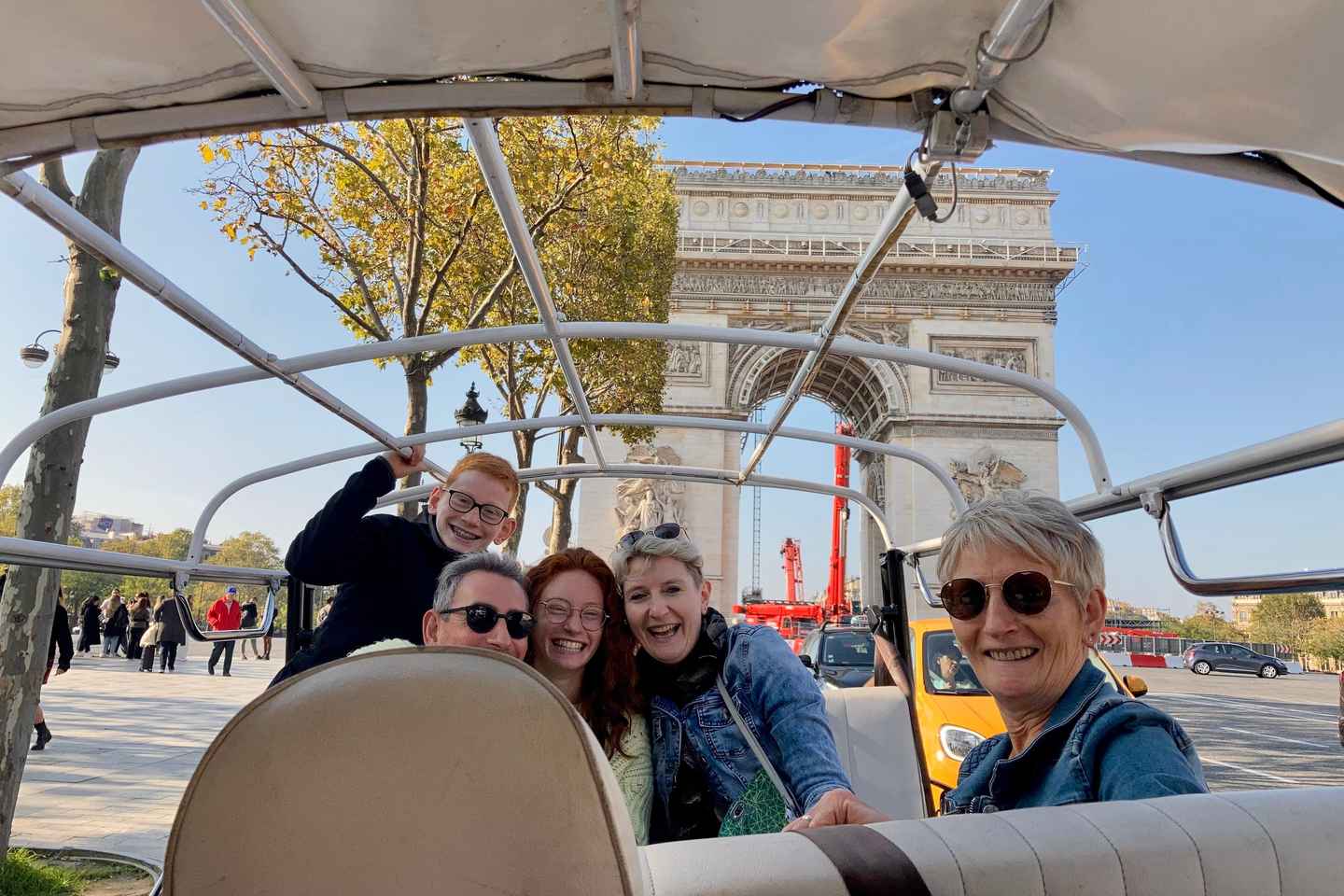 Париж: Экскурсия на тук-туке по знаковым местам