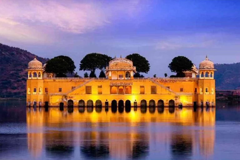 Jaipur: Private Full-Day Tour with Guide and TransportJaipur Tour with Guide and Transport