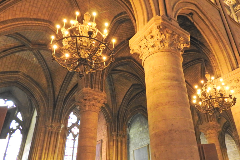 Notre Dame cathedral interior tour entrance with host