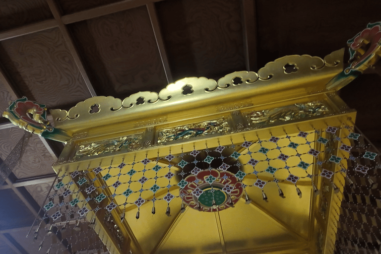 Sapporo : Temples & Neon: The Hidden History of Susukino Temples & Neon: The Hidden History of Susukino