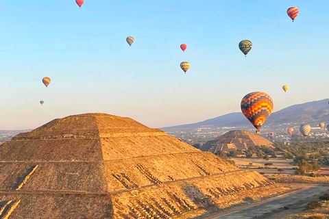 Teotihuacan: Voo de balão de ar quente Balões do céuTeotihuacan: Voo de balão de ar quente pela Sky Balloons