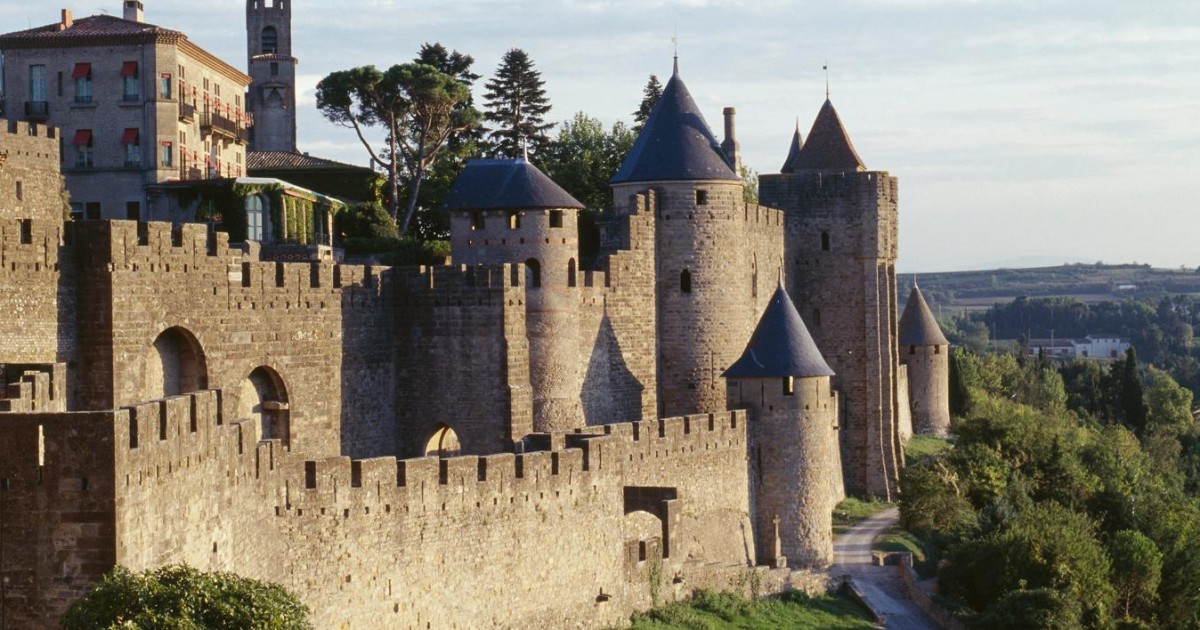 carcassonne castle tour