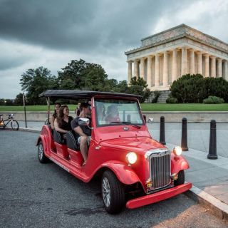 Washington DC: Monuments by Moonlight Electric Vehicle Tour