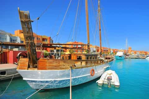 Hurghada: Guided City Highlights Tour with Shopping Stops