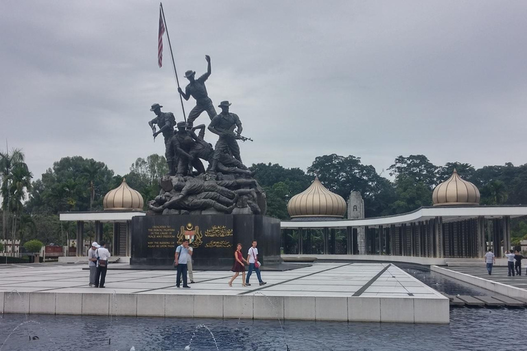 Kuala Lumpur: 30 Attractions Across 3 Eras