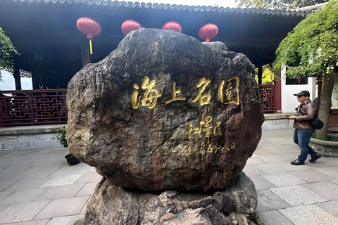 Shanghai: Yu Garden Ticket + English Audio Guide