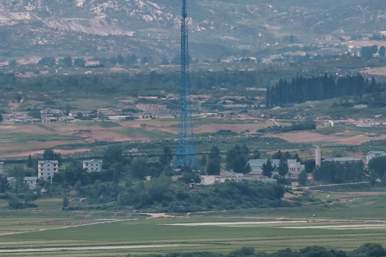 Da Seul: Tour di un giorno della DMZ e del Geoparco UNESCO delle Cascate di JaeinPartenza dalla stazione DHCP Uscita 10