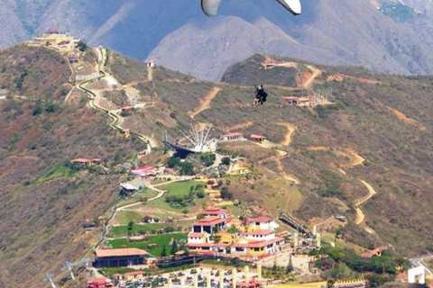Paragliding Chicamocha, San Gil: Flight over the largest canyon in Colombia.