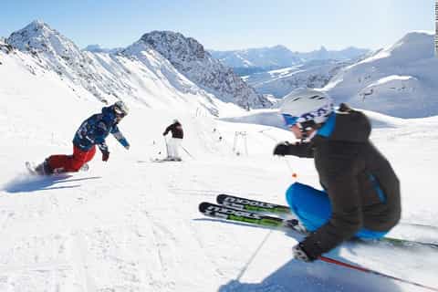 ski or snowboard rental and transfer to oukaimeden