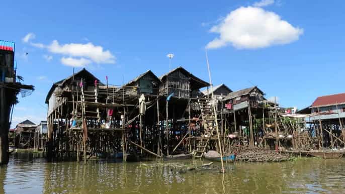 tour pueblo flotante kompong phluk desde siem riep