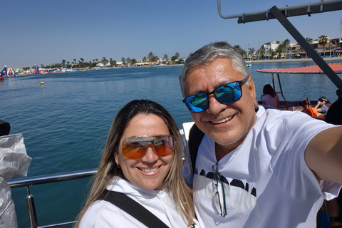 From Lima: Ballestas Islands + Buggy and Sandboarding in Huacachina – Full Day