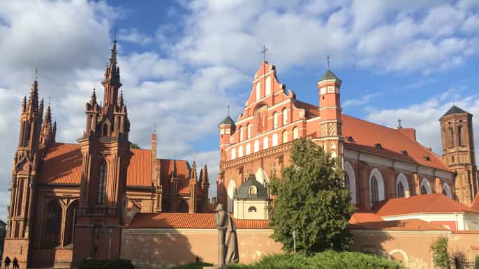 city tour por la ciudad de vilnius y el castillo de trakai