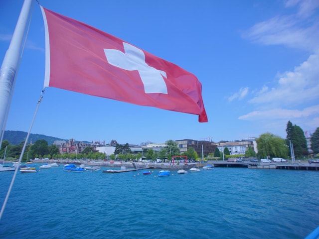 Zurich: Limmat River and Lake Zurich Boat Cruise Combo