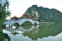 Da Guangzhou, tour privato di Zhaoqing per un'intera giornata - Housity