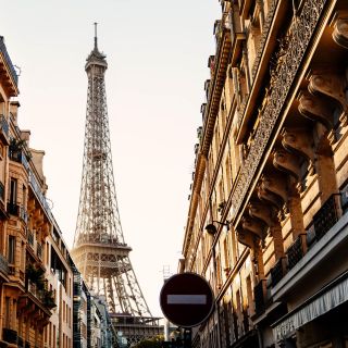 Paris: Private Tour with Locals – Highlights & Hidden Gems
