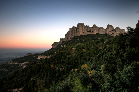 De Barcelona: viagem de dia inteiro a Montserrat com caminhada guiada