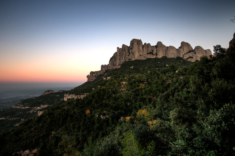 Van Barcelona: Montserrat-dagtrip met begeleide wandeling