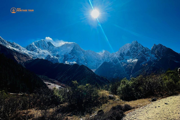 Kathmandu: 14-daagse begeleide Manaslu Circuit Trek met maaltijdenManaslu Circuit Trek 14 dagen