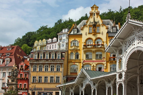 Desde Praga: tour de día completo de Karlovy VaryDesde Praga: tour de un día de Karlovy Vary