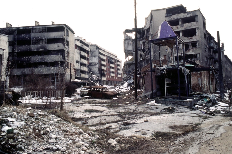 Sarajevo: Bosnian War & Fall of Yugoslavia Tour with Tunnel