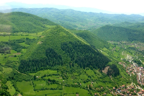 Prywatna wycieczka z Sarajewa - Pyramid MysterySarajewo bośniackich piramid Mystery Tour