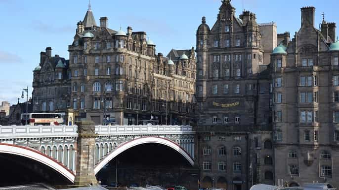 edinburgh childfriendly tour with a local friend